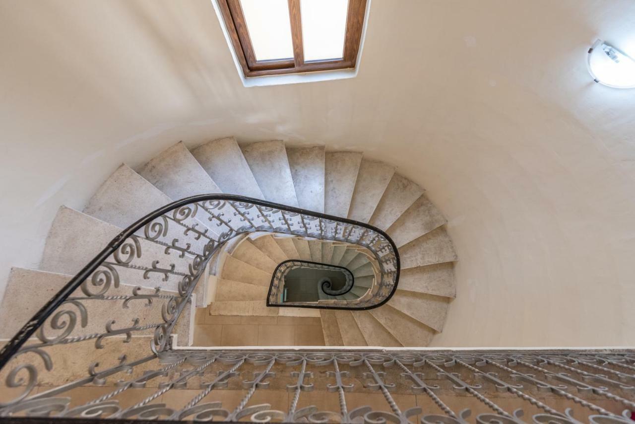 Traditional Maltese Townhouse Hotel Sliema Esterno foto